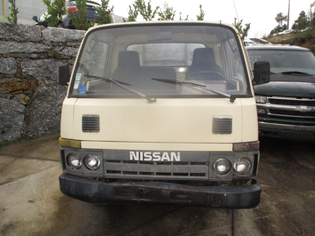 Carro NISSAN CABSTAR F22 1988 2.3D 70CV 2P CASTANHO DIESEL
