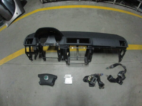 Kit Airbags SKODA FABIA 1 COMBI 6Y FASE 1 2003 1.2I 65CV 5P CINZA PRETO