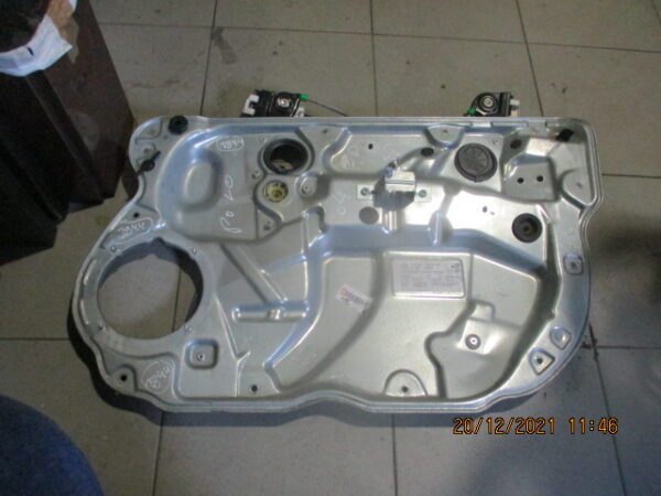 Elevador sem motor VW POLO 4 9N 2004 1.2I 65CV 5P AZUL FD