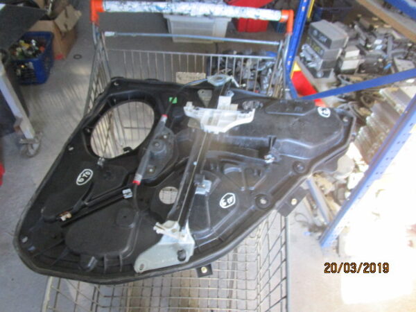 Elevador manual FORD FIESTA 2003 5P TE