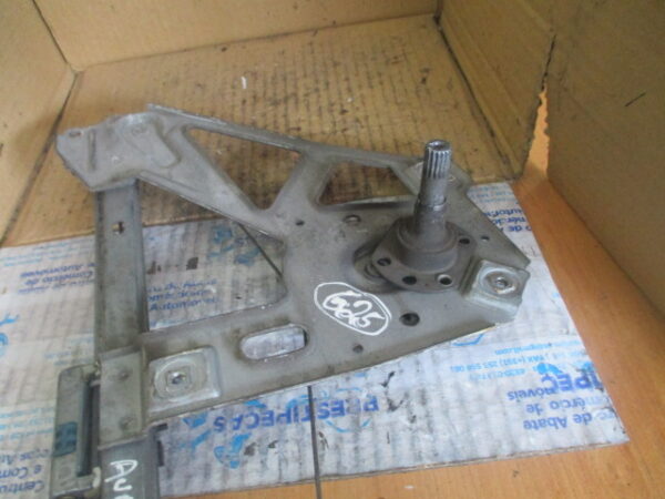 Elevador manual AUDI 100 SW 1990 5P TD