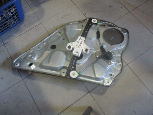 Elevador manual VW POLO 2003 5P TE VW POLO 4 9N 2004 1.2I 65CV 5P AZUL TE