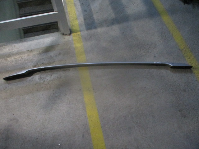 Barra de Tejadilho TOYOTA COROLLA 2 VERSO FASE 1 2006 2.2D4D 136CV 5P CINZENTO ESQ