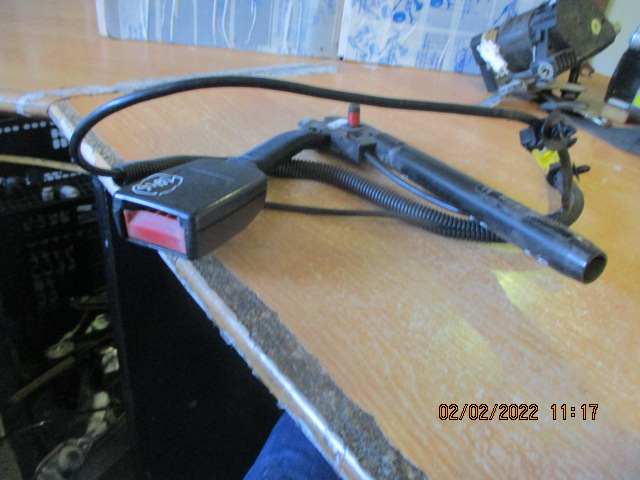 Pre-tensor FORD FIESTA 2000 5P FE