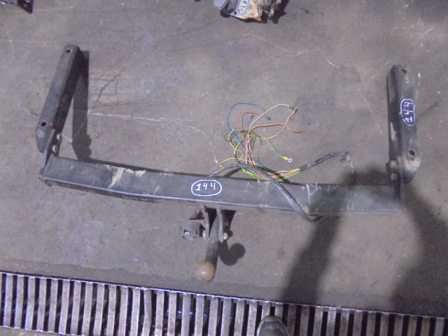 Gancho De Reboque AUDI A6 AVANT 2 4B FASE 1 1999 2.5TDI V6 24V 150CV 5P AZUL